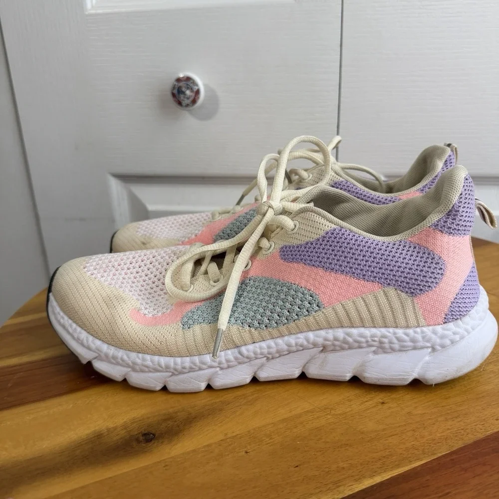 Muliticlor‎ Lace Up Tennis Shoes Womens Size 9.5 10 Travel Gym Workout Run Hike